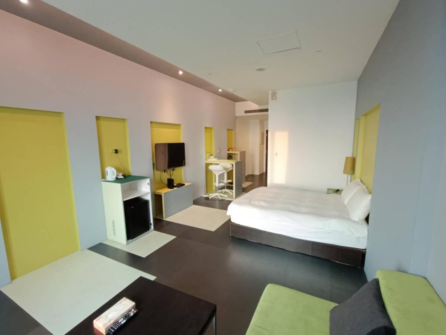 Appartement 三条文旅 à Kaohsiung Extérieur photo