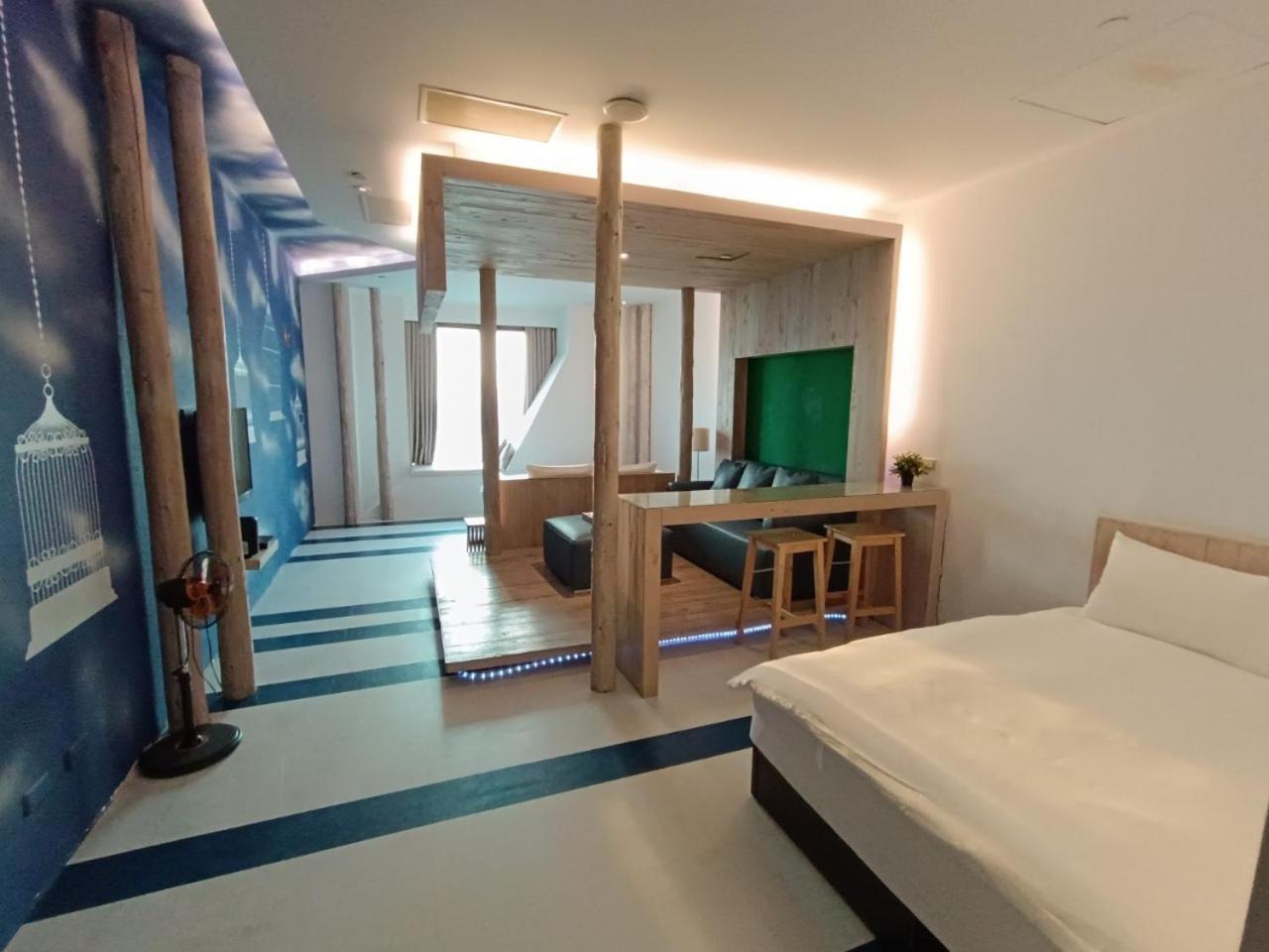 Appartement 三条文旅 à Kaohsiung Extérieur photo