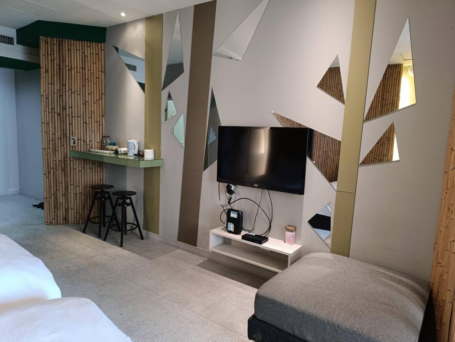 Appartement 三条文旅 à Kaohsiung Extérieur photo